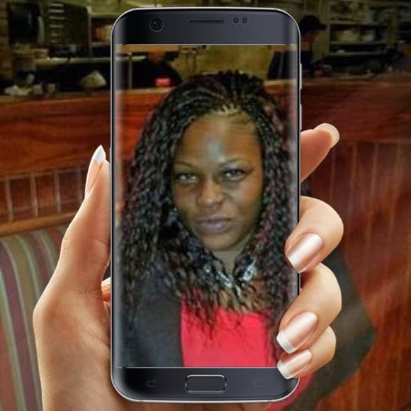 Meet your Posher, Alicia